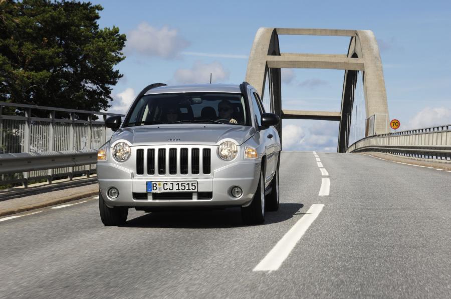 Jeep Compass 2007 года  (фото 68 из 100)